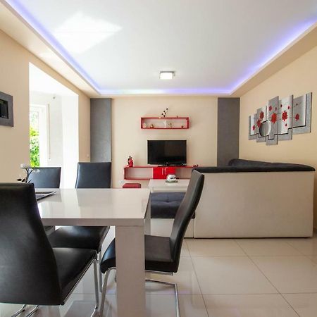 Jela Apartment 7 プーラ エクステリア 写真